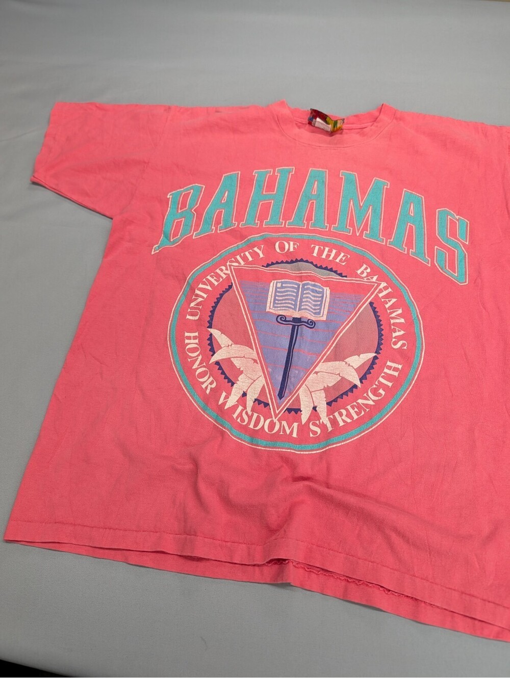 University of Bahamas Paris Sport Club T Shirt Vintage Pink